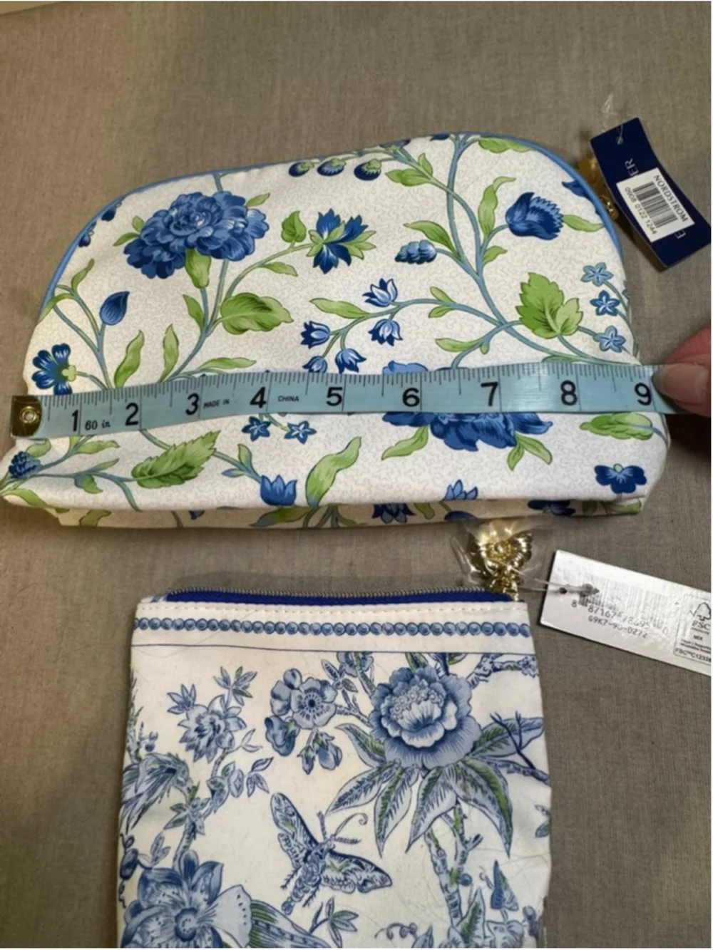 Women's Estée Lauder White Blue Floral Cosmetic Bag 2 piece Set